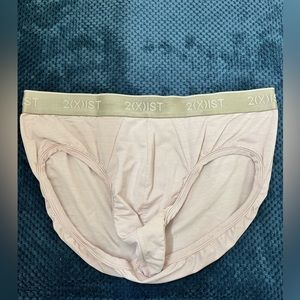 2(x)ist men’s brief.